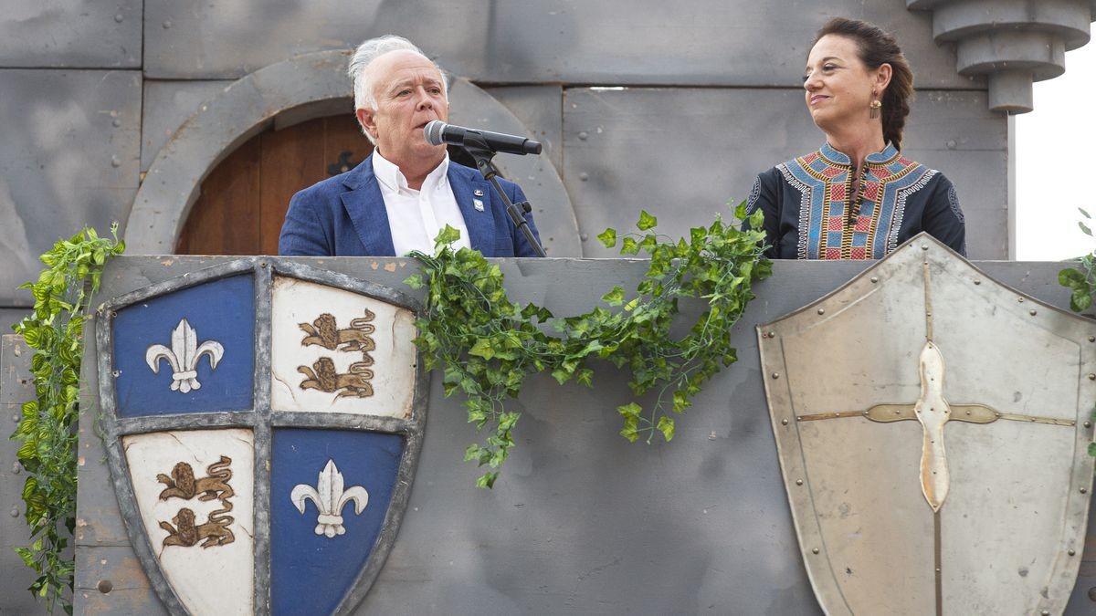 La Festa alcoyana pregonera de las de San Blas de Alicante