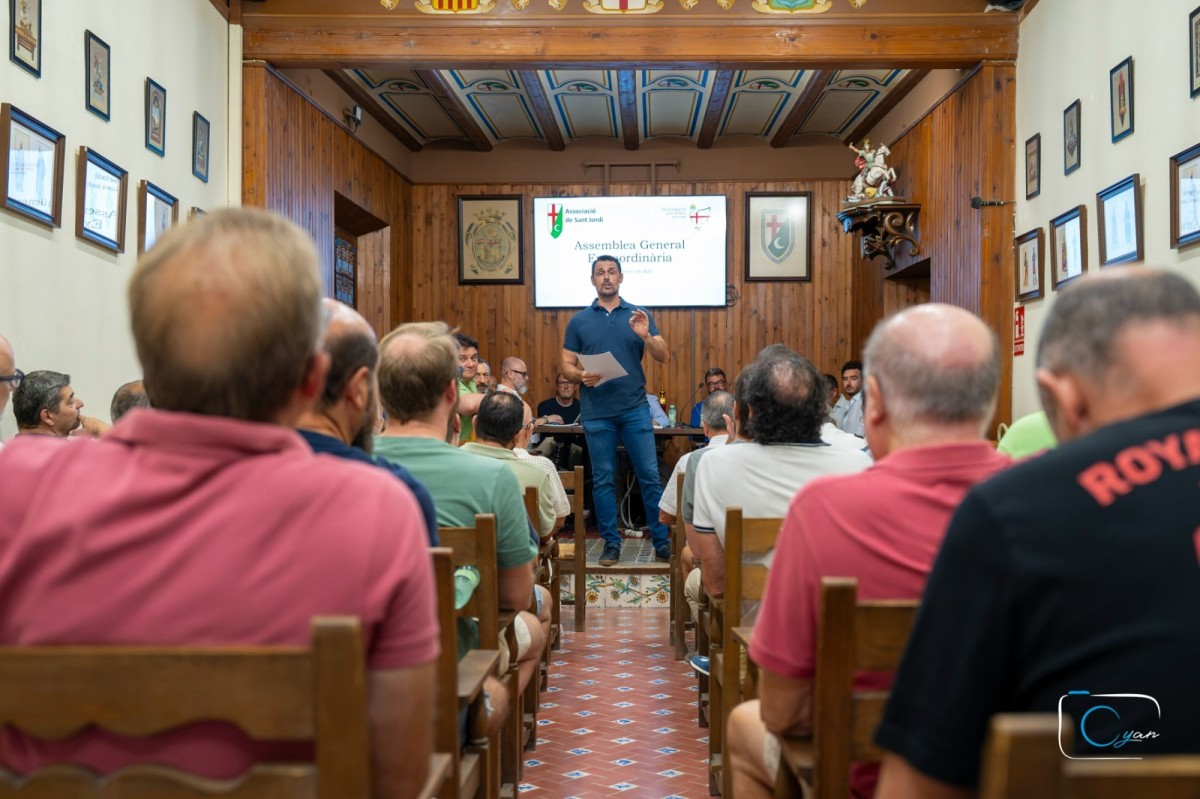 L’Assemblea de l’Associació de Sant Jordi oficialitza el Santó com a nou Personatge Fester
