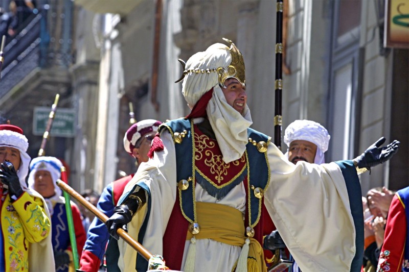 Bocetos presentados al XVI Concurso de Diseño Festero, Premio Rafael Guarinos Blanes, en la modalidad de Sargento Moro