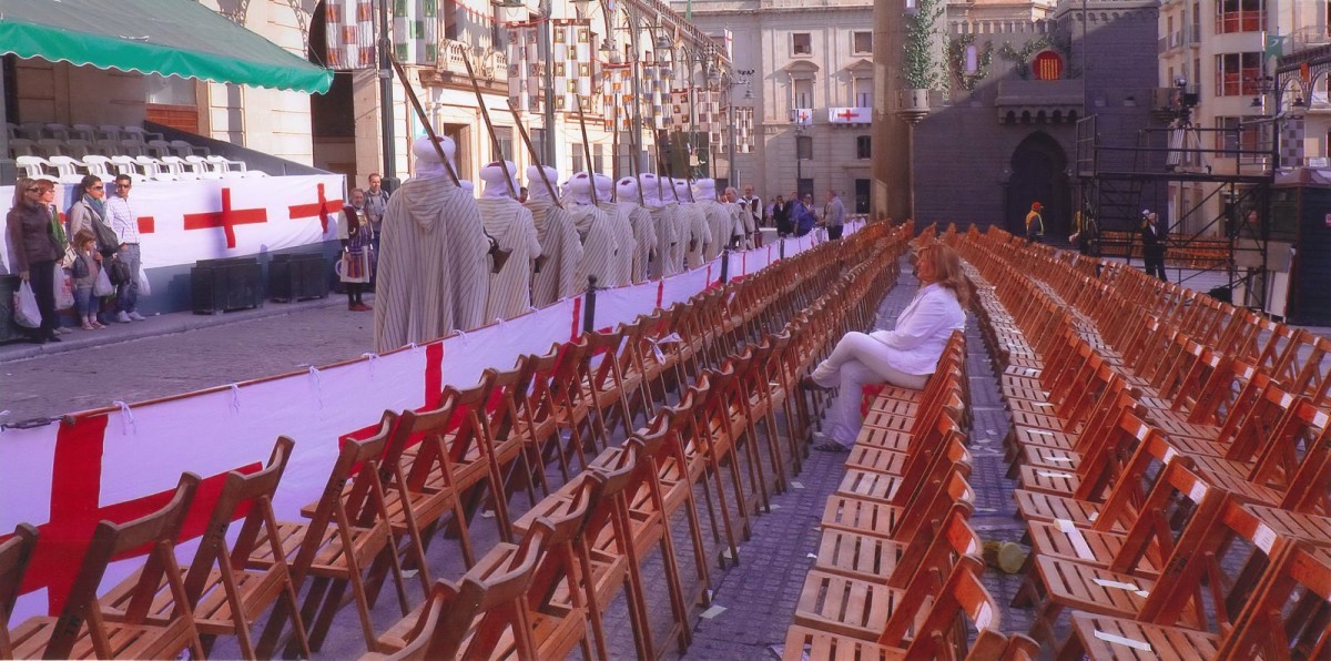 Aviso Venta de Sillas y Tribunas para presenciar las Fiestas 2026