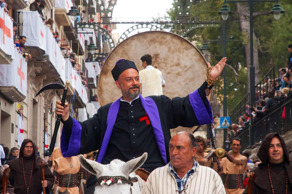 Obras presentadas para el XVIII Concurso de Diseño Festero, Premio Rafael Guarinos Blanes, en la modalidad de Mossén Torregrossa