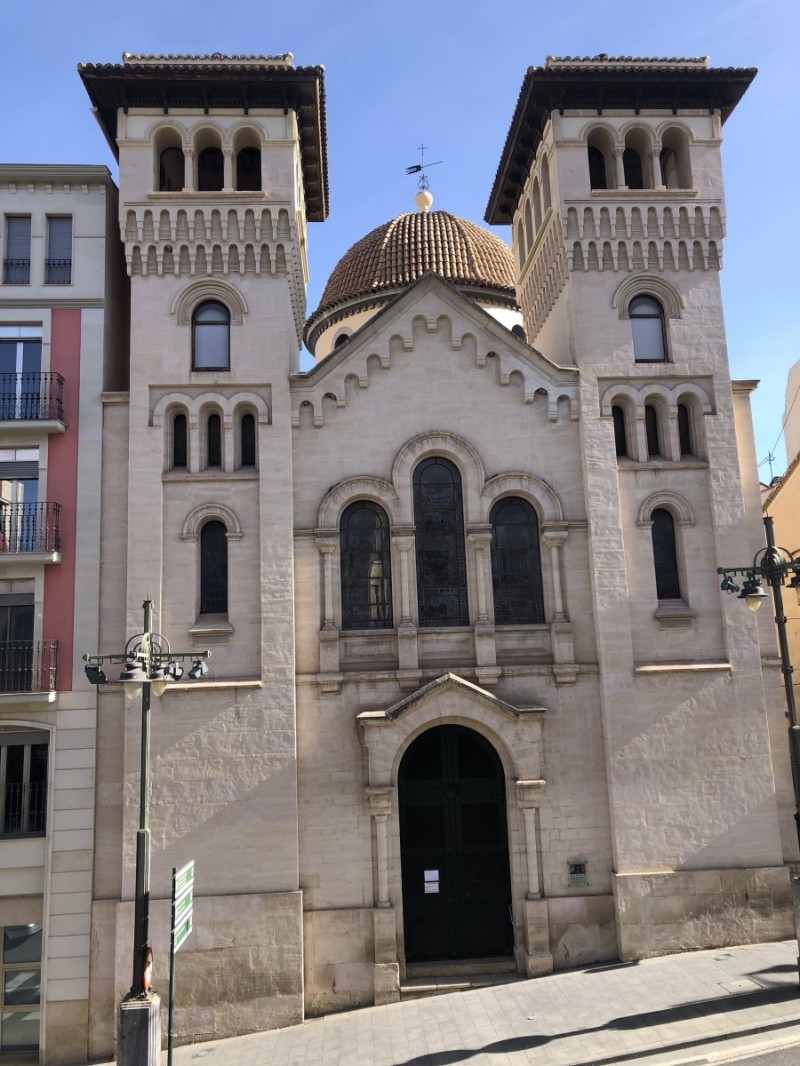 La Asociación de San Jorge lanza la experiencia participativa... “UN SELFIE AMB SANT JORDI”