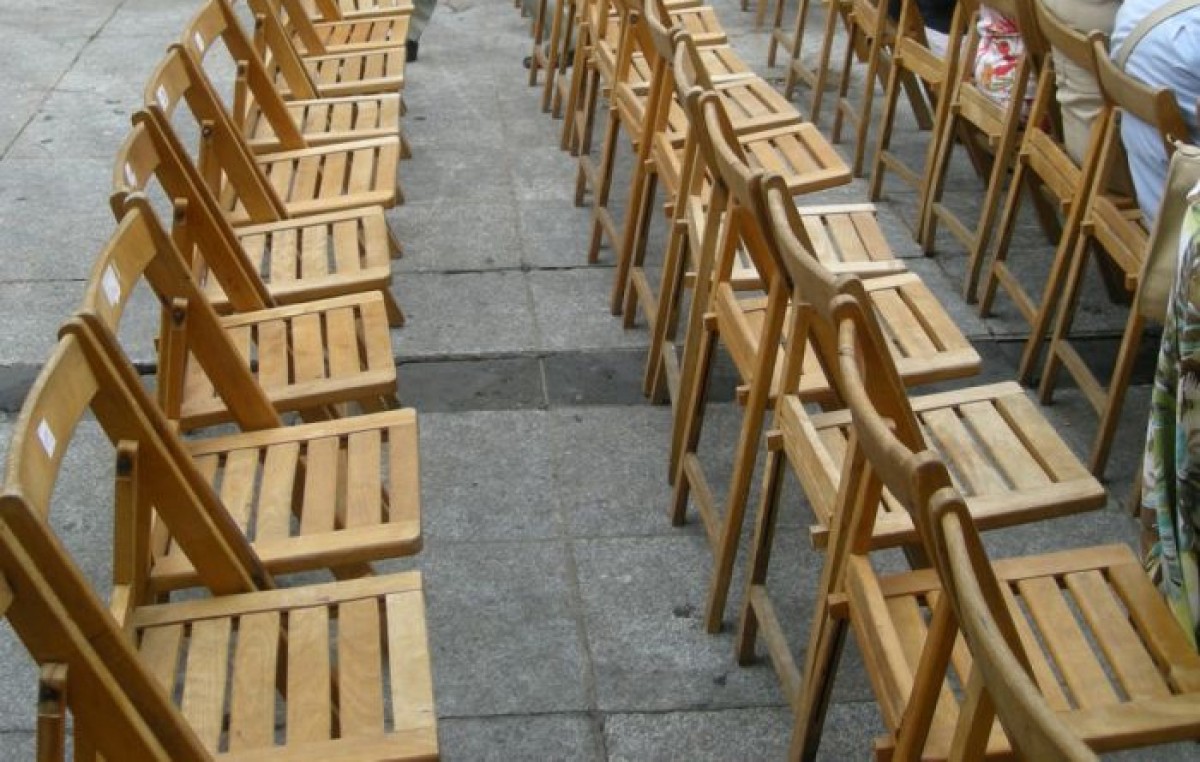 AVISO VENTA DE SILLAS PARA PRESENCIAR LAS ENTRADAS 2024