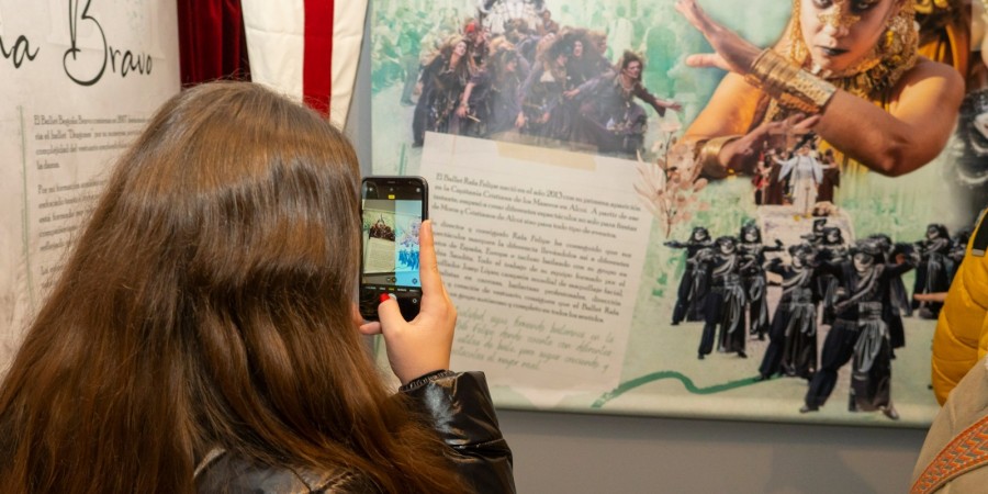 L'EXPOSICIÓ "50 ANYS DE BALLETS EN LES FESTES DE MOROS I CRISTIANS" ES PODRÀ VISITAR FINS AL FINAL DEL MES DE JULIOL